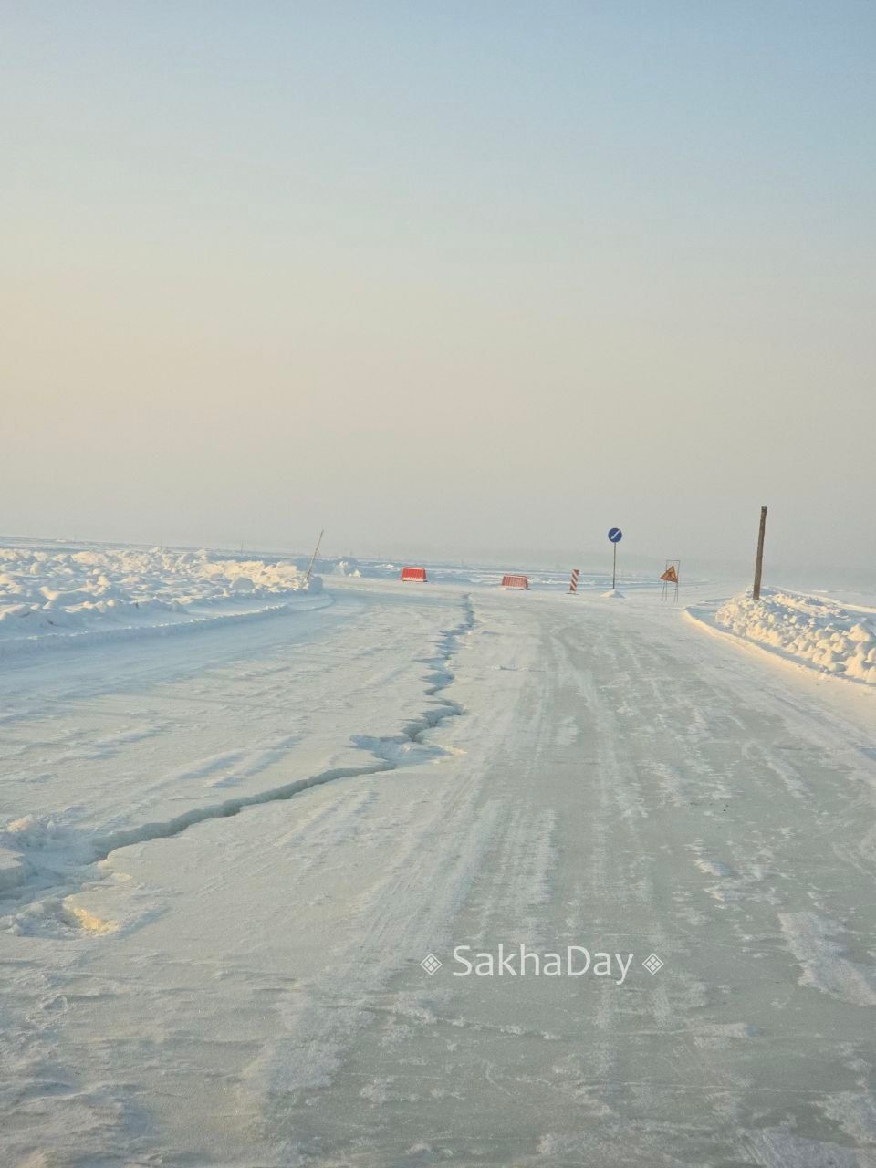 #пишут Переправа через Хатассы, вроде деньги выделяются для содержания, а содержания нет #пишут Переправа через Хатассы, вроде деньги выделяются для содержания, а содержания нет