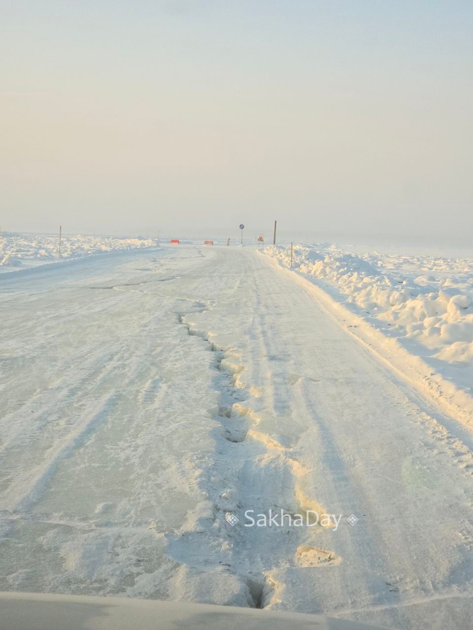 #пишут Переправа через Хатассы, вроде деньги выделяются для содержания, а содержания нет #пишут Переправа через Хатассы, вроде деньги выделяются для содержания, а содержания нет