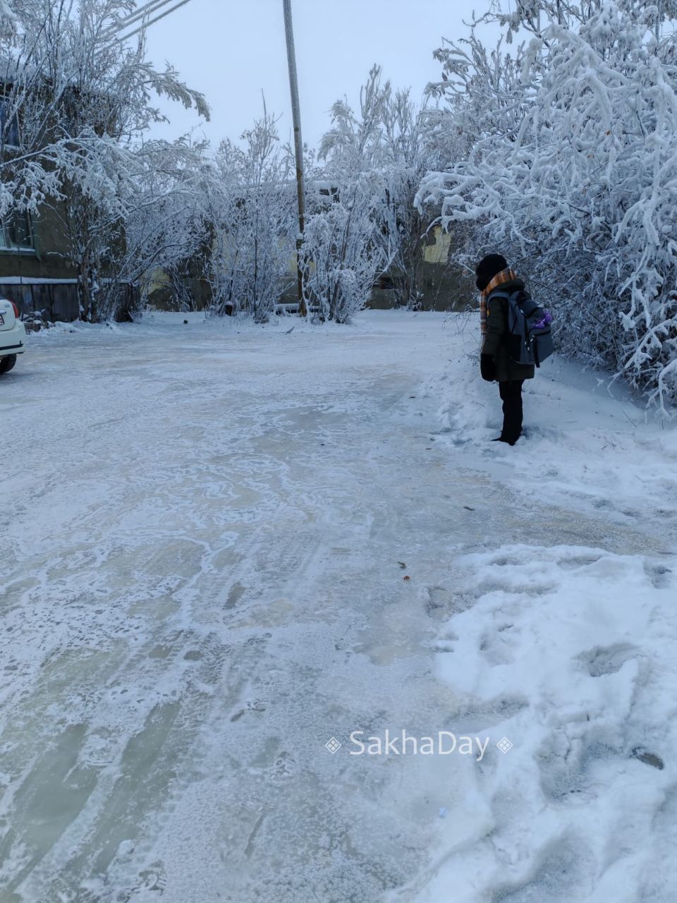 #пишут Вокруг дома по адресу Лонгинова 34/2 разливаются канализационные наледи постоянно, в этом году стало больше #пишут Вокруг дома по адресу Лонгинова 34/2 разливаются канализационные наледи постоянно, в этом году стало больше