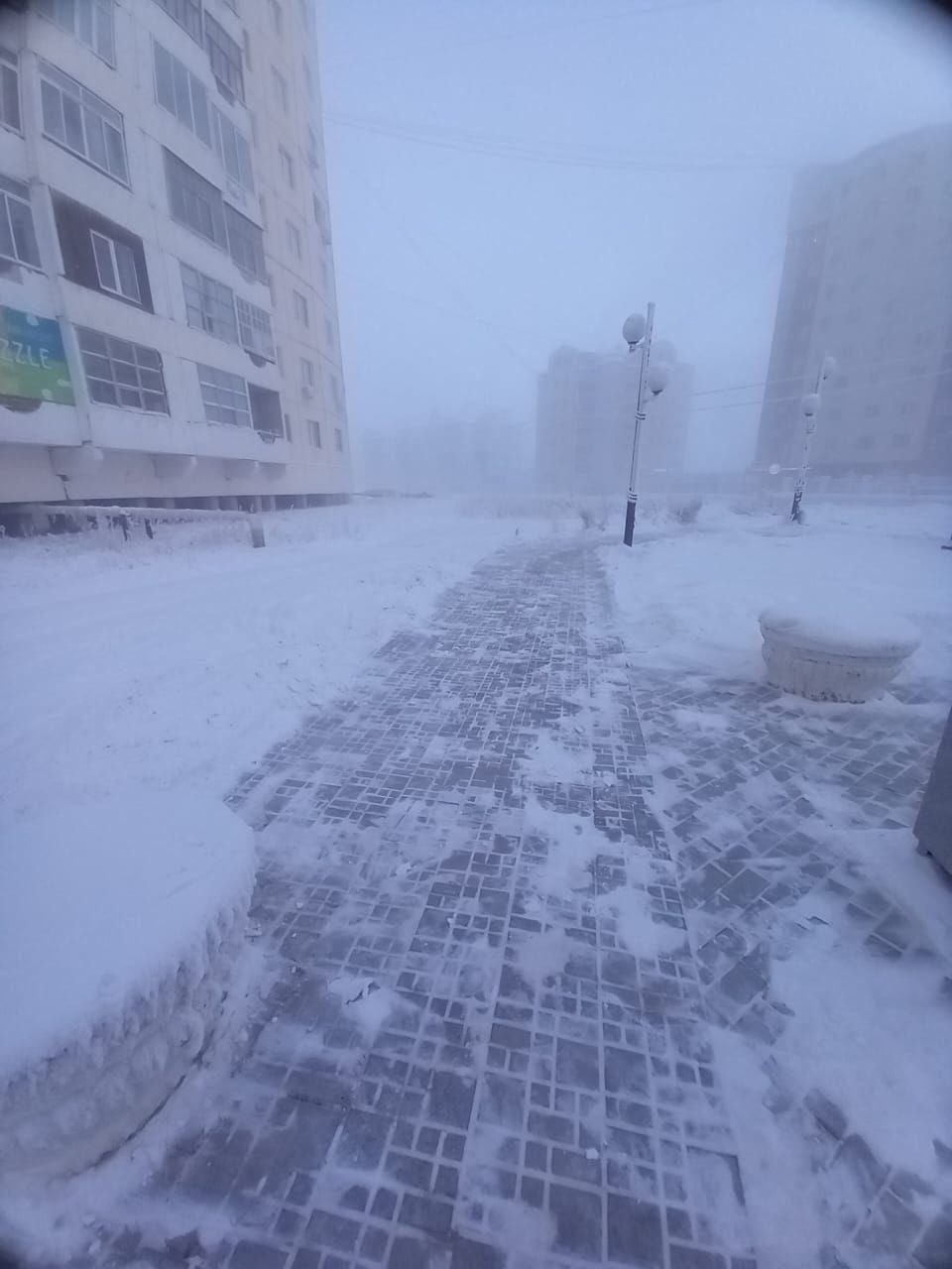 Работа дворника – труд не из легких Работа дворника – труд не из легких