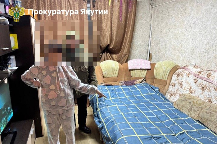 Морила голодом и закрывала лицо подушкой Морила голодом и закрывала лицо подушкой