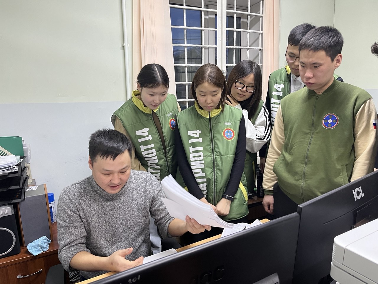 Эксперты-криминалисты полиции поделились тонкостями профессии со студенческим десантом, посетившим с экскурсией ЭКЦ МВД Якутии Эксперты-криминалисты полиции поделились тонкостями профессии со студенческим десантом, посетившим с экскурсией ЭКЦ МВД Якутии