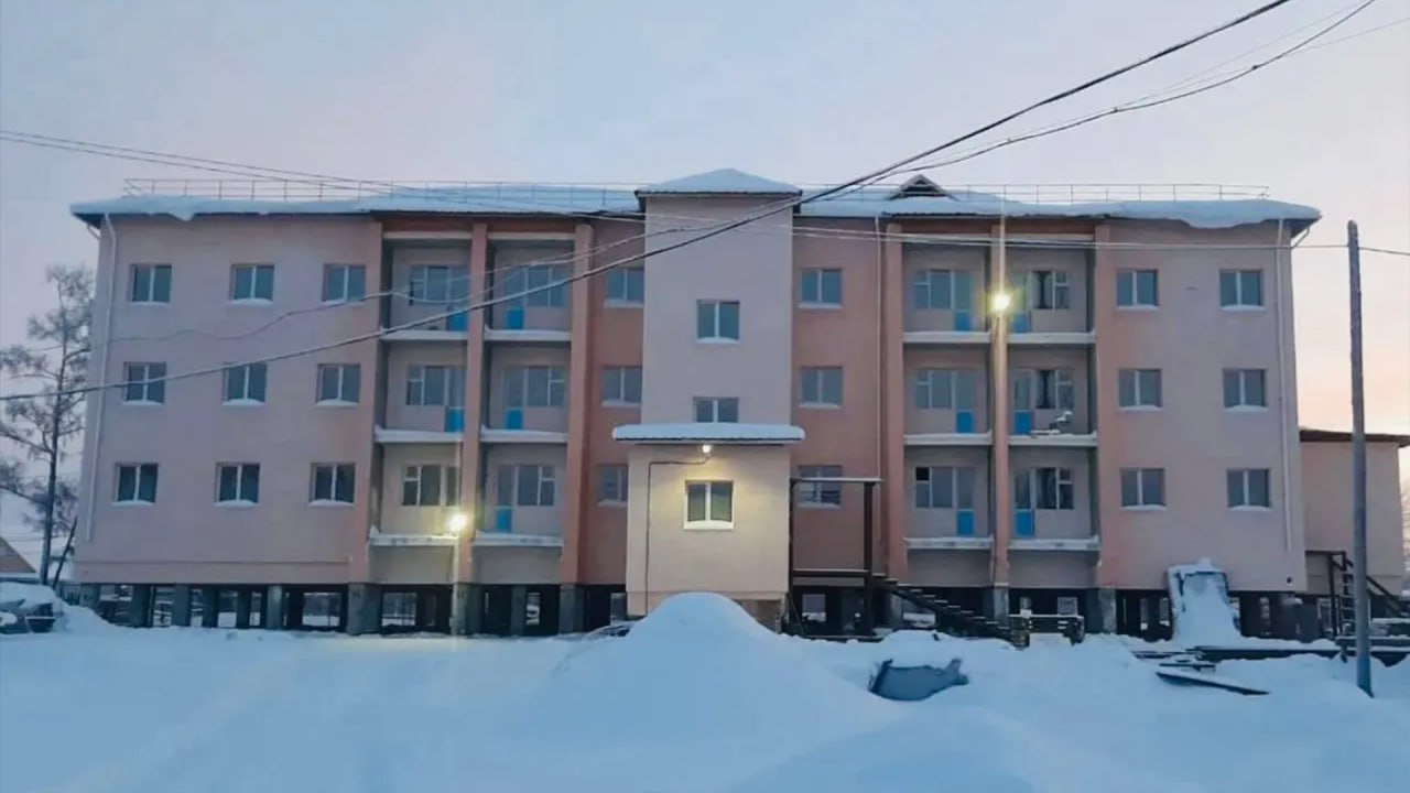 Дмитрий Садовников дал поручения по долгостроям в рамках программы переселения из аварийного жилья