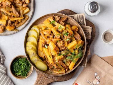 Азу по-татарски: пикантный рецепт с солеными огурцами