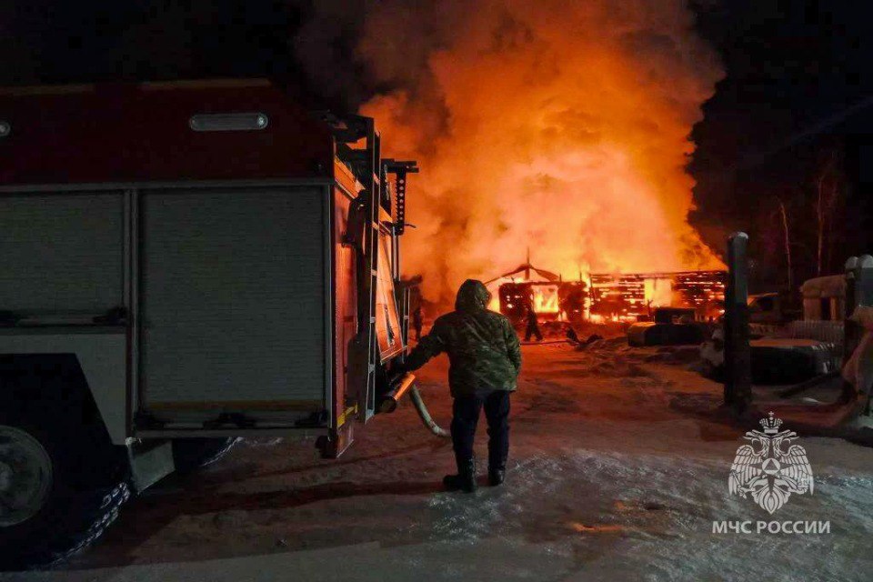 Двое взрослых и трое детей погибли в пожаре, еще двое в больнице