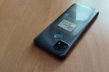 Разблокировала телефон пальцем спящего