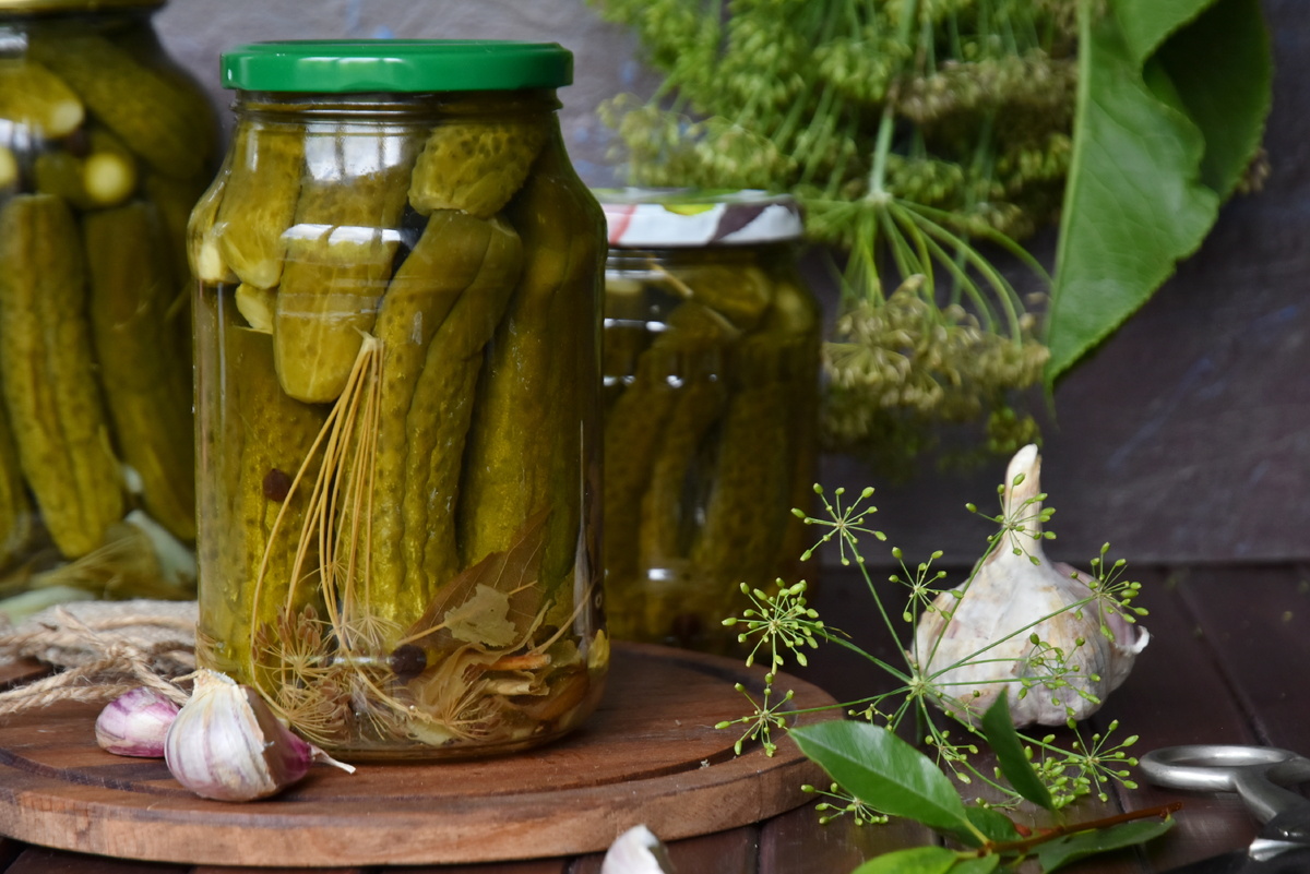 Идеальные маринованные огурцы: секреты семейного рецепта