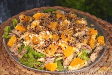 Знакомые ингредиенты в новых сочетаниях: лучшие салаты на каждый день