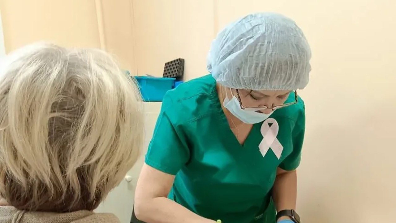 Свыше 1100 жителей Якутии с диагнозом гепатит C получили бесплатные медикаменты в 2025 году