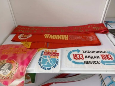 � ���������� ����� ������� ��������� �������� � 100-����� ������� ������ ������