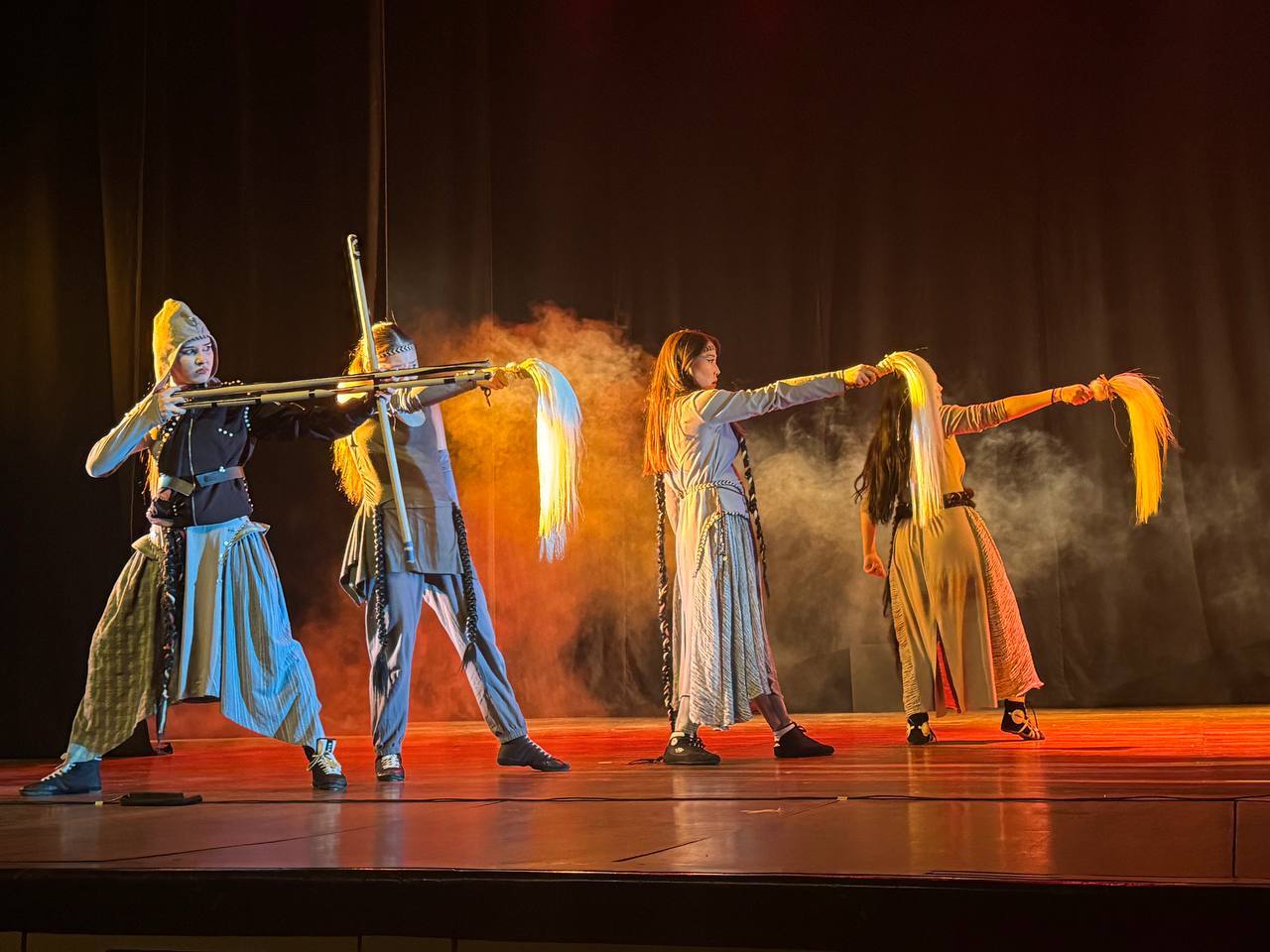 12 февраля в рамках ХХV международного театрального фестиваля "Бхарат Ранг Махотсав" ("Bharat Rang Mahotsav") в Нью-Дели состоялся показ спектакля Арктического государственного института культуры и искусства «Лики Олонхо»... 12 февраля в рамках ХХV международного театрального фестиваля "Бхарат Ранг Махотсав" ("Bharat Rang Mahotsav") в Нью-Дели состоялся показ спектакля Арктического государственного института культуры и искусства «Лики Олонхо»...