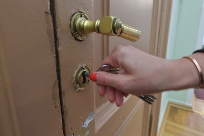 Дмитрий Садовников отчитался о ходе переселения из аварийного жилья