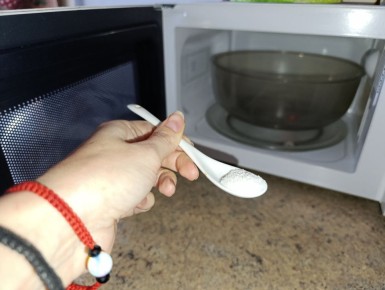 Как почистить стекло духовки: простые и эффективные методы