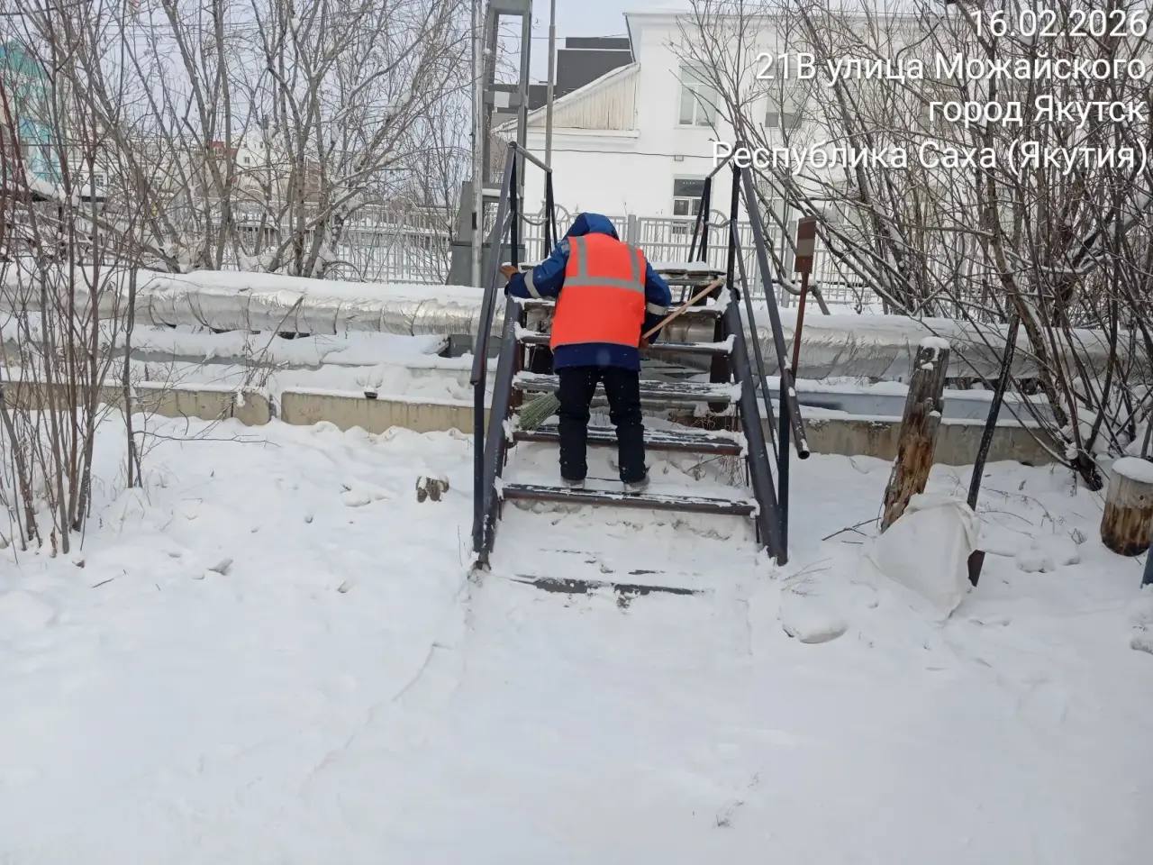 Муниципальными дворниками Управы Гагаринского округа проведена работа по подбору и уборке бытового и случайного мусора на общественных санитарных точках, общественных пространствах и территории округа, проведена работа по... Муниципальными дворниками Управы Гагаринского округа проведена работа по подбору и уборке бытового и случайного мусора на общественных санитарных точках, общественных пространствах и территории округа, проведена работа по...