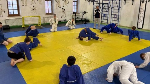 В школах Якутии реализуется проект "Самбо в школу"