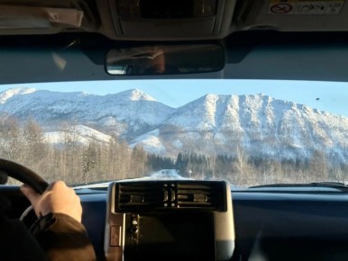 Томпонский район — это не только удивительная природа, поражающая своей величественностью и красотой, но прежде всего люди — открытые, трудолюбивые и искренне любящие свою землю