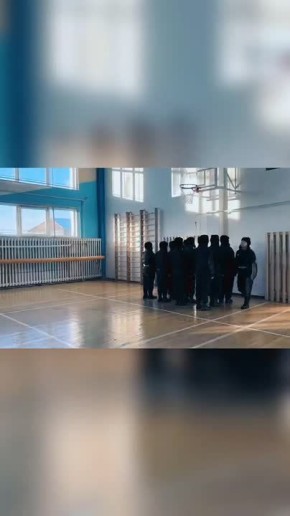 Накануне праздника Дня защитника Отечества в стенах Оленекской средней общеобразовательной школы состоялось торжественное мероприятие — смотр песни и строя