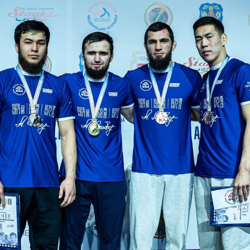 Якутские борцы завоевали золото и три бронзы гран-при Александра Медведя по вольной борьбе