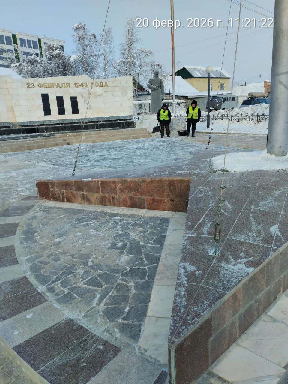 Наши дворники продолжают работу по уборке общественных пространств Сайсарского округа Наши дворники продолжают работу по уборке общественных пространств Сайсарского округа