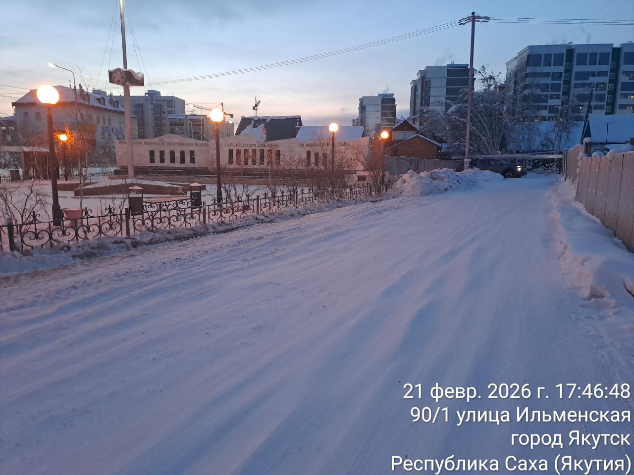 Наши дворники продолжают работу по уборке общественных пространств Сайсарского округа Наши дворники продолжают работу по уборке общественных пространств Сайсарского округа