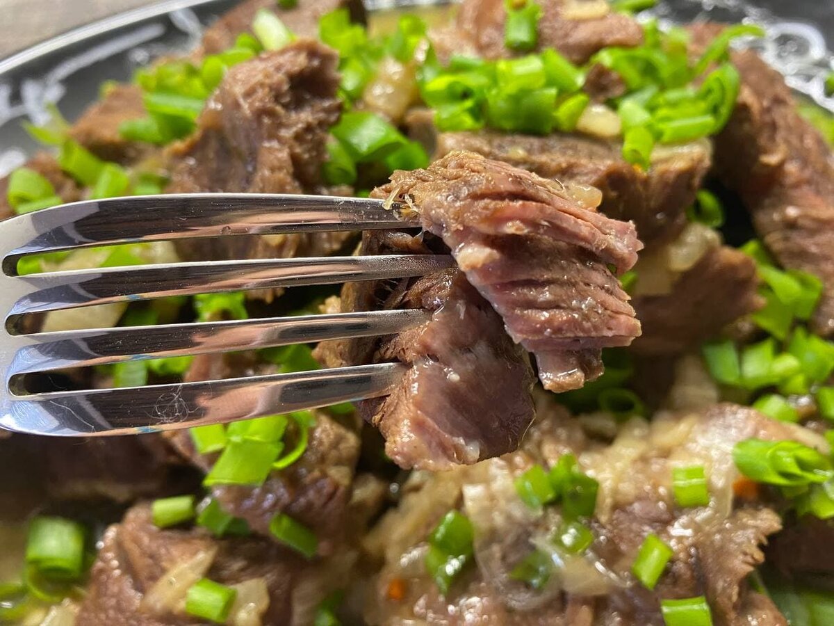 Простое новогоднее угощение, которое готовится без усилий