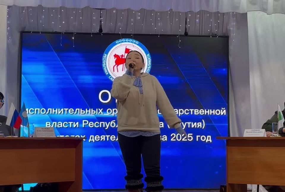 Отчет правительства Якутии в Жиганском районе завершился песнями