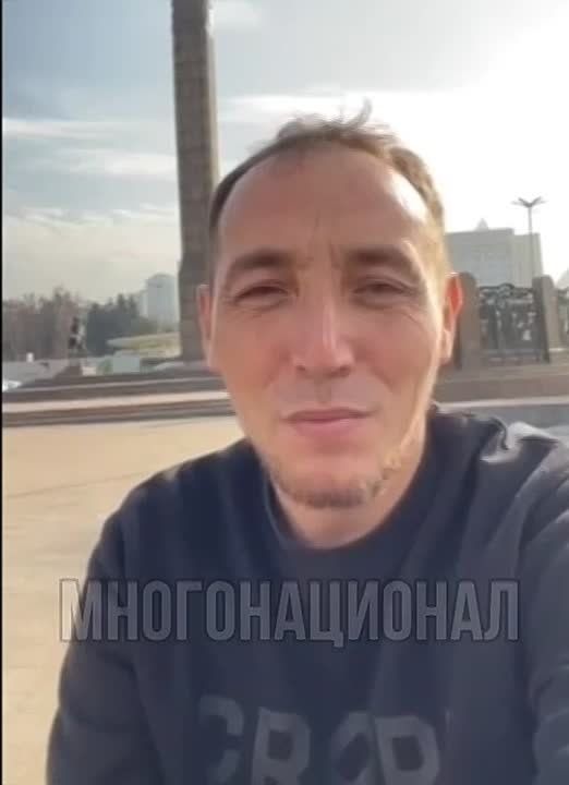 Тем временем, выясняется, что "прославившийся" недавно депутат-сепаратист из Якутии не просто не сидит, а продолжает призывать к отделению региона от России