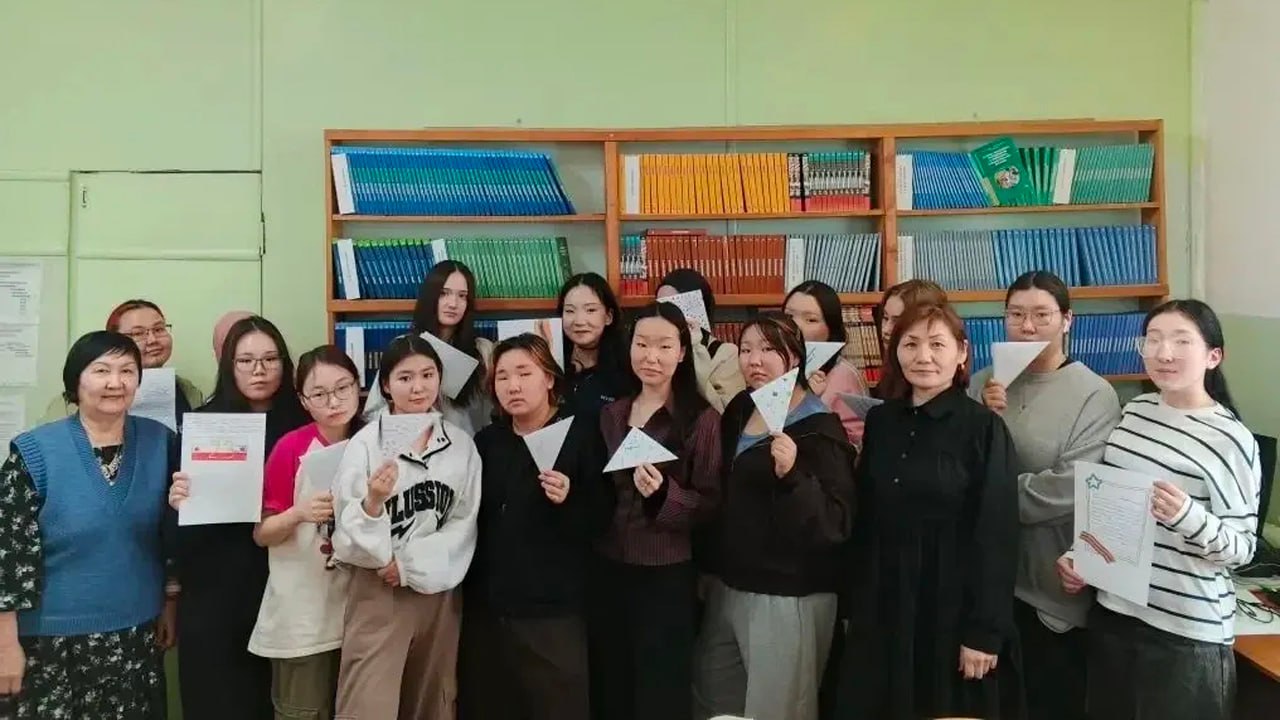 В Национальной библиотеке Якутии прошла ежегодная благотворительная акция "Письмо солдату"