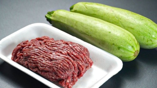 Оладьи с мясом и кабачками: легкий и сытный завтрак