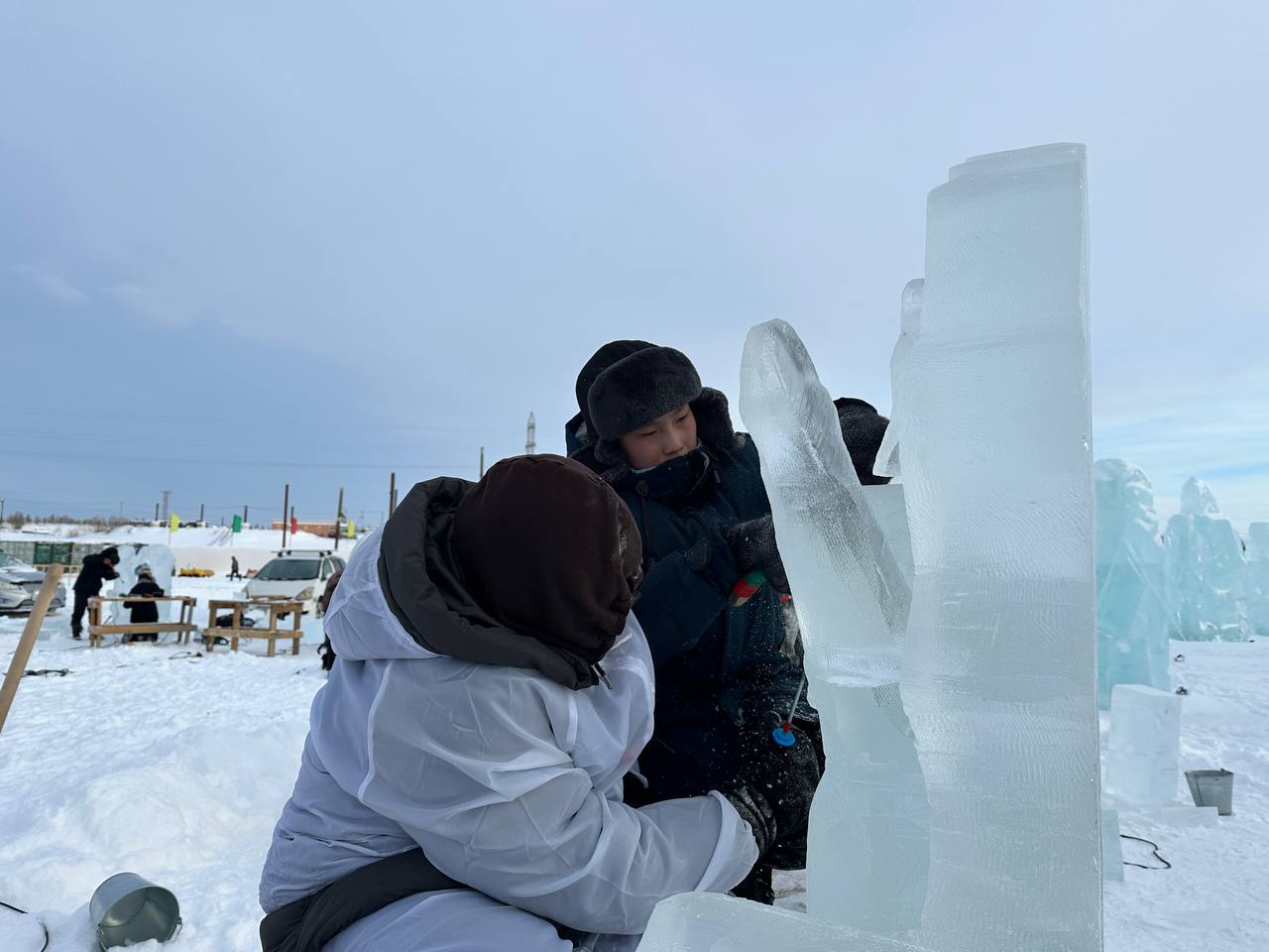 В Якутске стартовал I Международный детский конкурс по ледовым и снежным скульптурам «Мы – дети Севера» В Якутске стартовал I Международный детский конкурс по ледовым и снежным скульптурам «Мы – дети Севера»