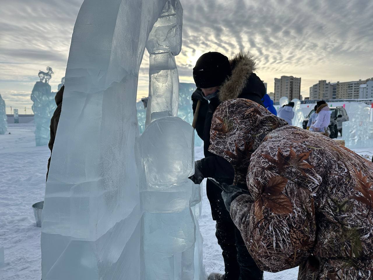 В Якутске стартовал I Международный детский конкурс по ледовым и снежным скульптурам «Мы – дети Севера» В Якутске стартовал I Международный детский конкурс по ледовым и снежным скульптурам «Мы – дети Севера»