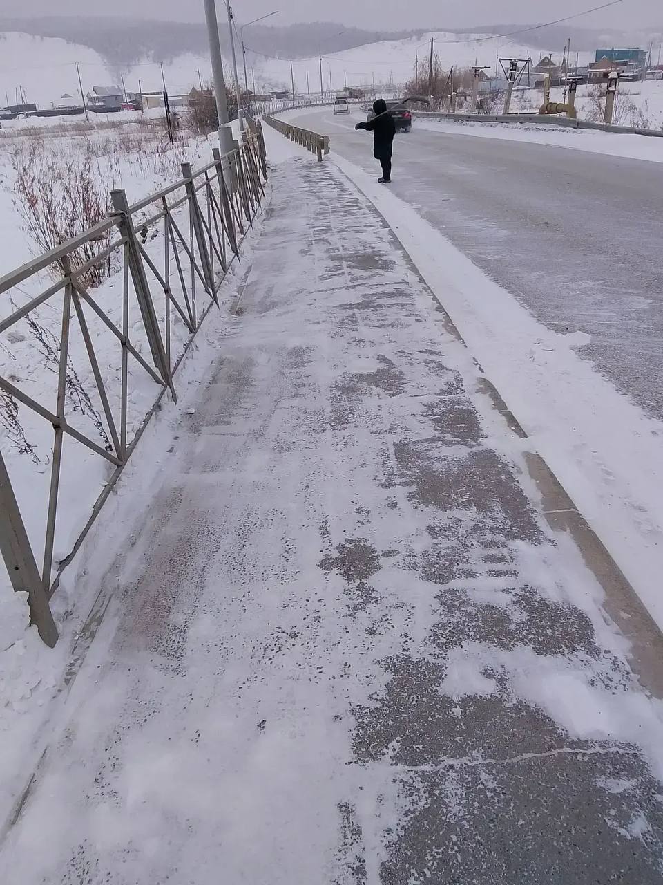 В Якутске чистят улицы после обильного снегопада В Якутске чистят улицы после обильного снегопада