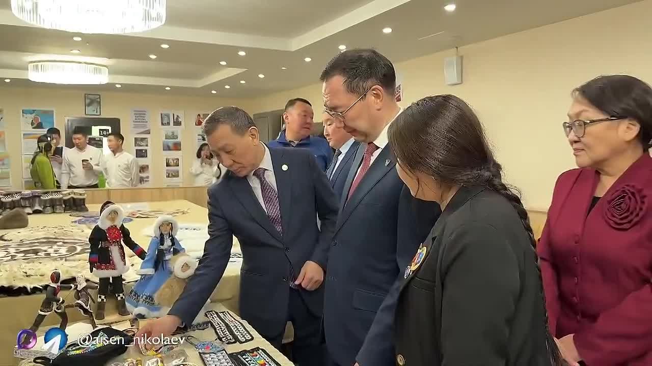 Айсен Николаев: В Саскылахе принял участие в торжественном собрании, посвященном 95-летию Анабарского улуса