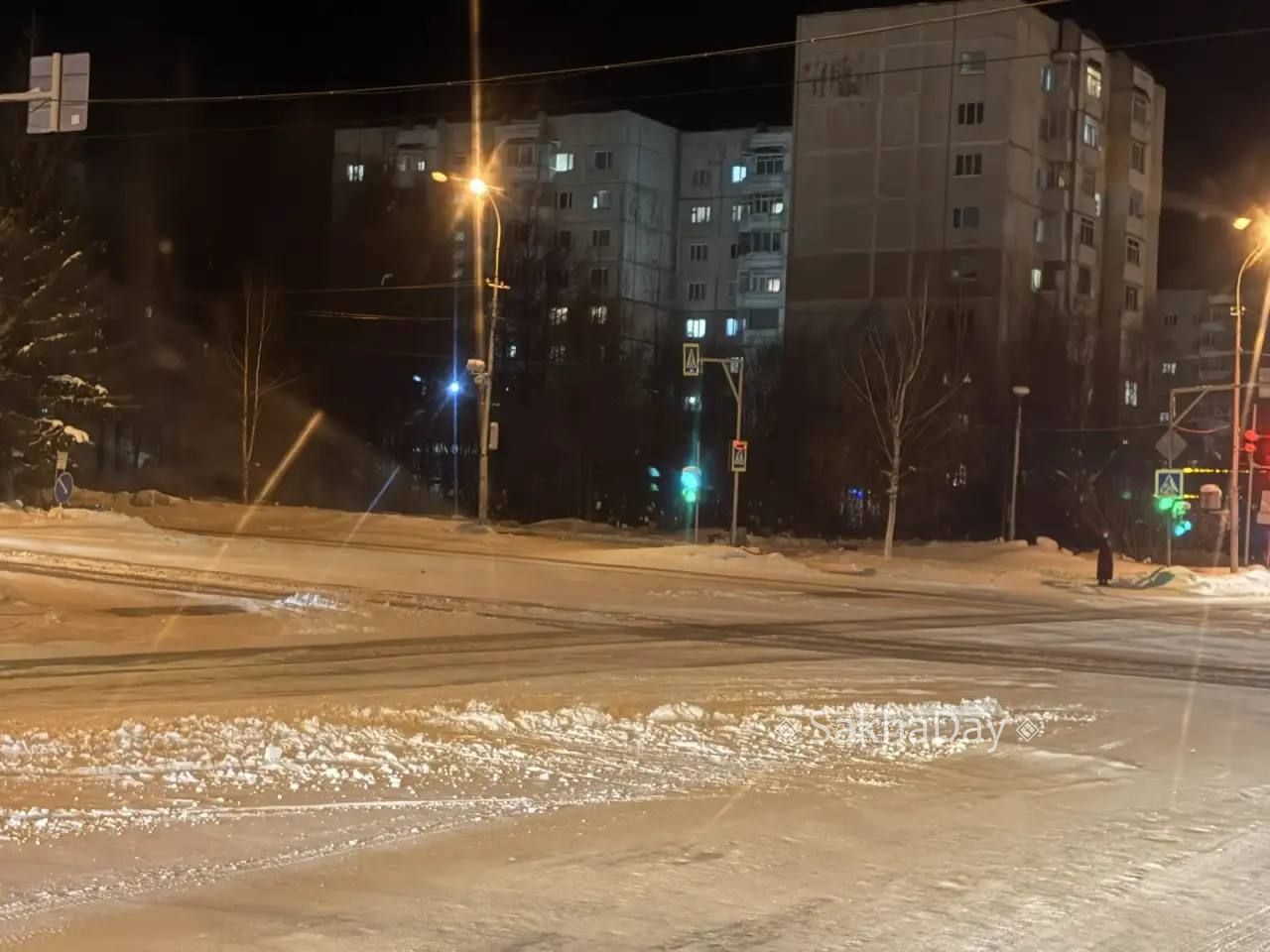 #пишут Уважаемая администрация г.Нерюнгри! У меня просто крик души! Хочу передать Вам огромный привет! Сегодня, 24.02.2026 года я, спокойно возвращаясь с работы, на пересечении улиц Карла Маркса и Дружбы народов - чуть не... #пишут Уважаемая администрация г.Нерюнгри! У меня просто крик души! Хочу передать Вам огромный привет! Сегодня, 24.02.2026 года я, спокойно возвращаясь с работы, на пересечении улиц Карла Маркса и Дружбы народов - чуть не...