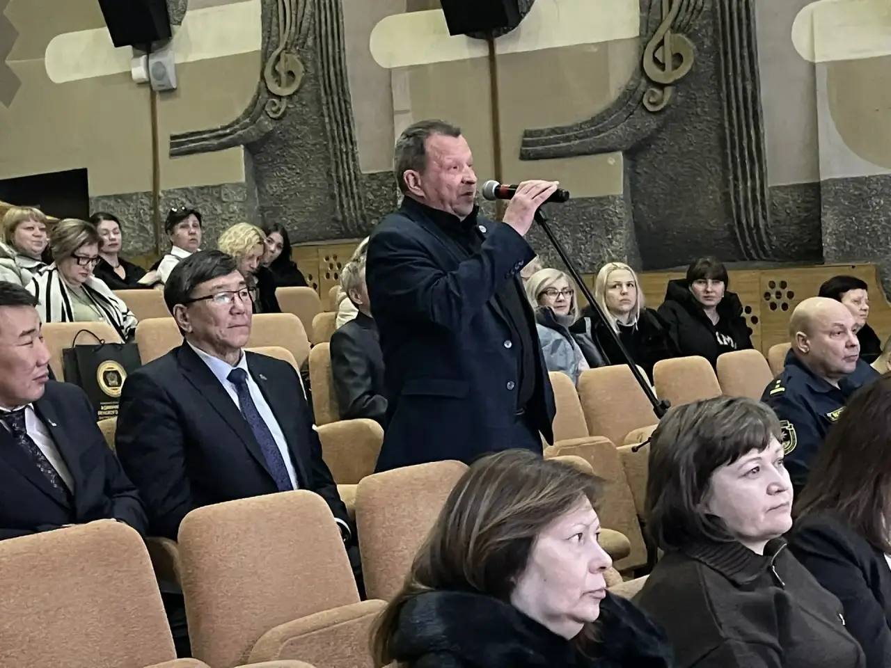 Провели отчет правительства в Жатае! Провели отчет правительства в Жатае!