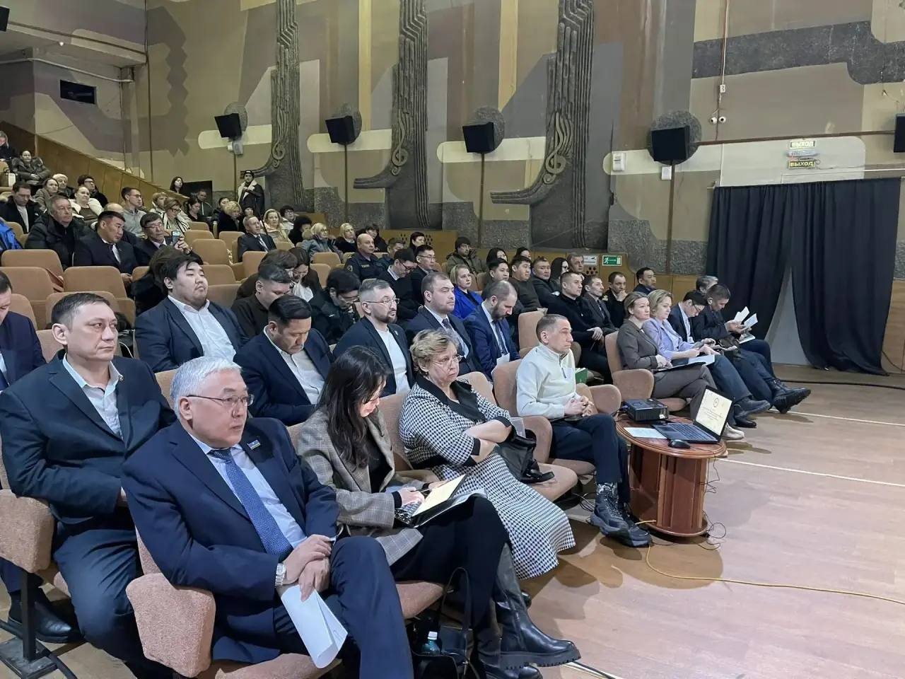 Провели отчет правительства в Жатае! Провели отчет правительства в Жатае!