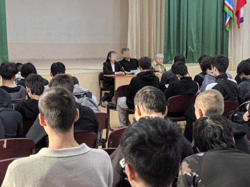 Сотрудники Управления уголовного розыска МВД Якутии провели встречи по профилактике киберпреступлений в учебных заведениях Якутска