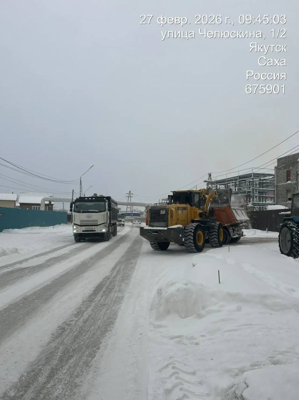 Погрузка снега на ул. Бабушкина Погрузка снега на ул. Бабушкина