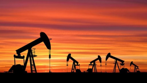 Вице-премьер РФ рассказал, на сколько лет хватит нефти в стране