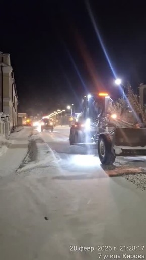 Начало ночных работ по уборке снега
