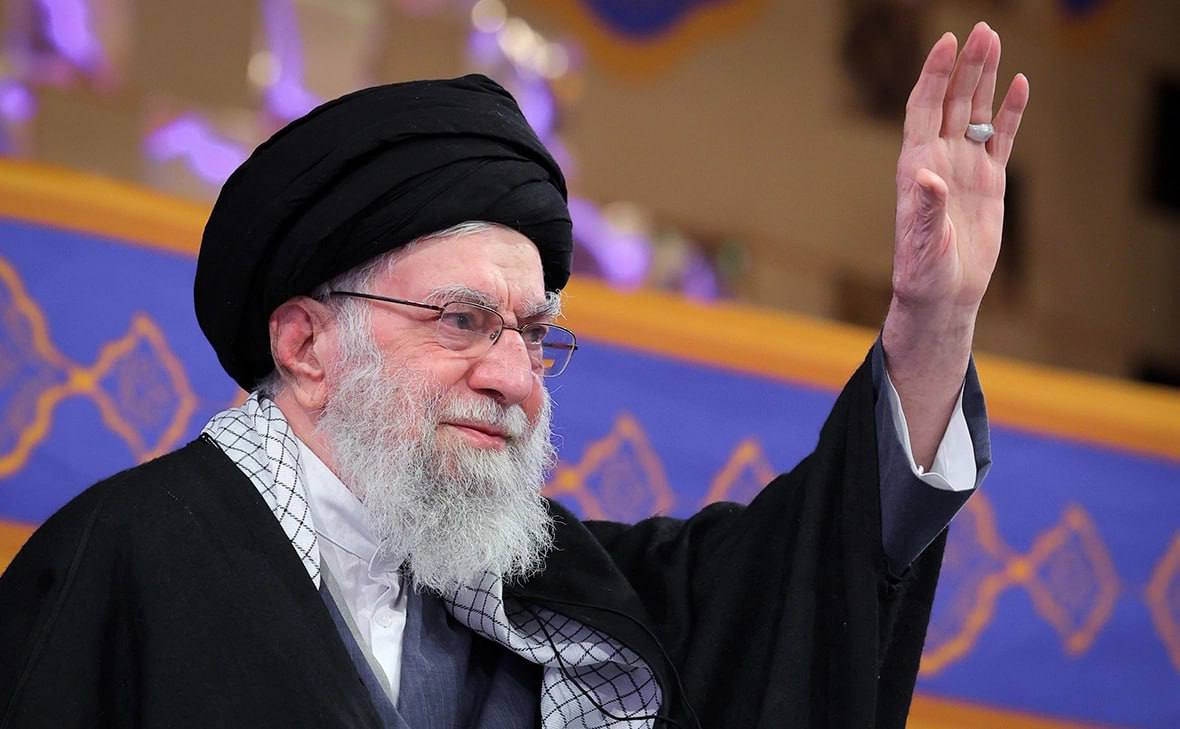 Верховный лидер Ирана Хаменеи погиб — государственная телерадиокомпания Ирана