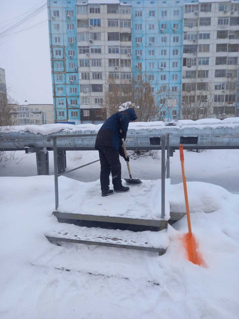 В Губинском округе наши муниципальные дворники ежедневно расчищают снег, обеспечивая безопасность и комфорт жителей В Губинском округе наши муниципальные дворники ежедневно расчищают снег, обеспечивая безопасность и комфорт жителей