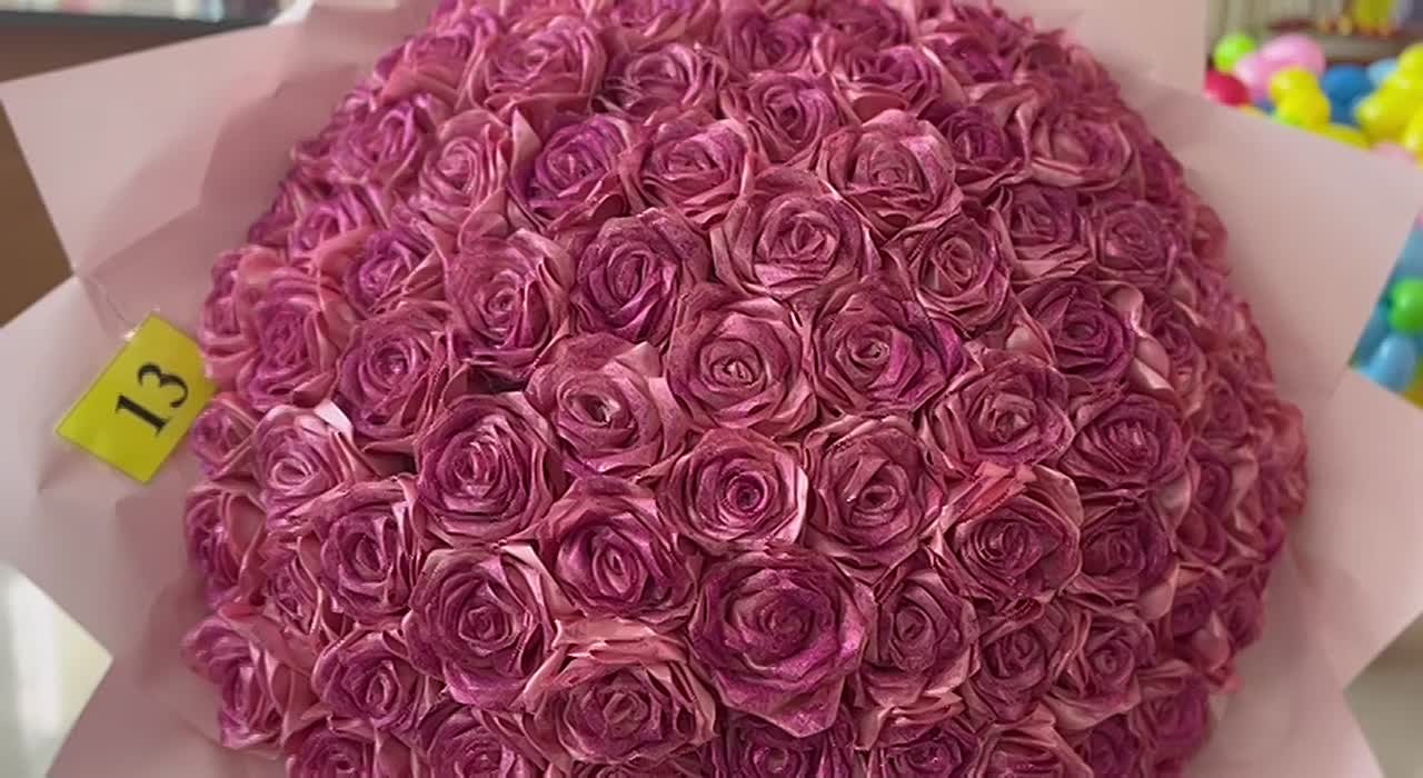 №13: «Вечный роман». Материал: атлас, органза