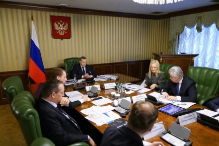 Трутнев поручил проанализировать грузопоток по внутренним водным путям в направлении Севморпути