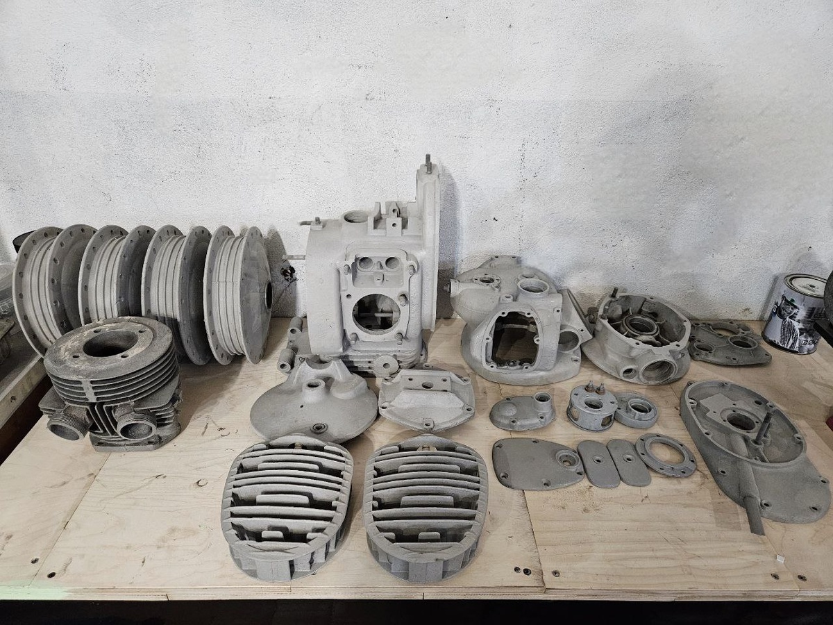 Завершена первичная очистка алюминия: впереди шлифовка и обработка стеклом