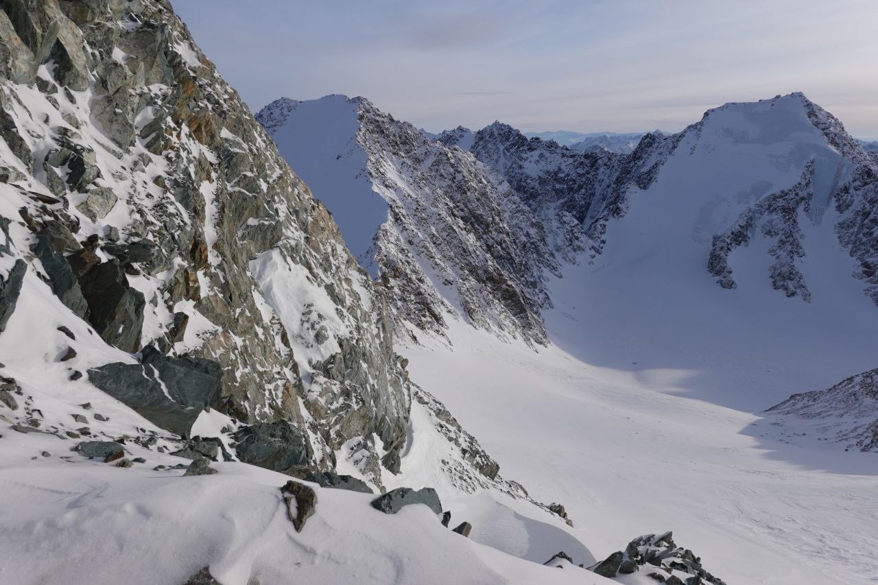 Швейцарский турист поделился фотографиями восхождения на гору Победа Швейцарский турист поделился фотографиями восхождения на гору Победа