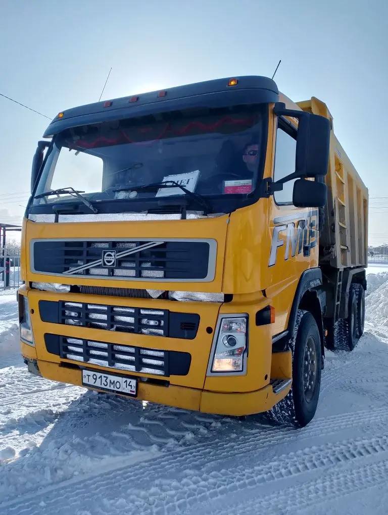 Продолжается вывоз снега с территории Гагринского округа Продолжается вывоз снега с территории Гагринского округа