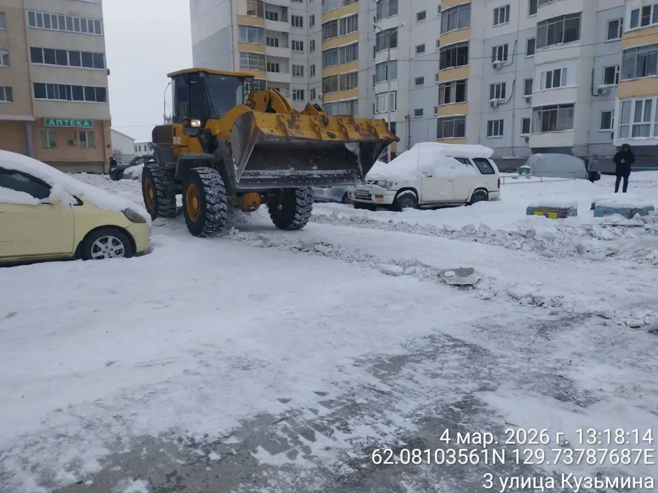 Вывоз снега с придомовых территорий в Гагаринском округе! Вывоз снега с придомовых территорий в Гагаринском округе!