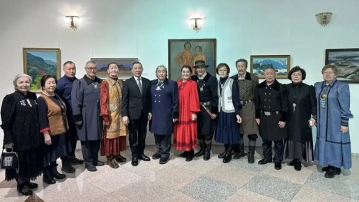 Стипендиаты Главы Якутии обсудили вопросы наставничества с министром культуры Афанасием Ноевым