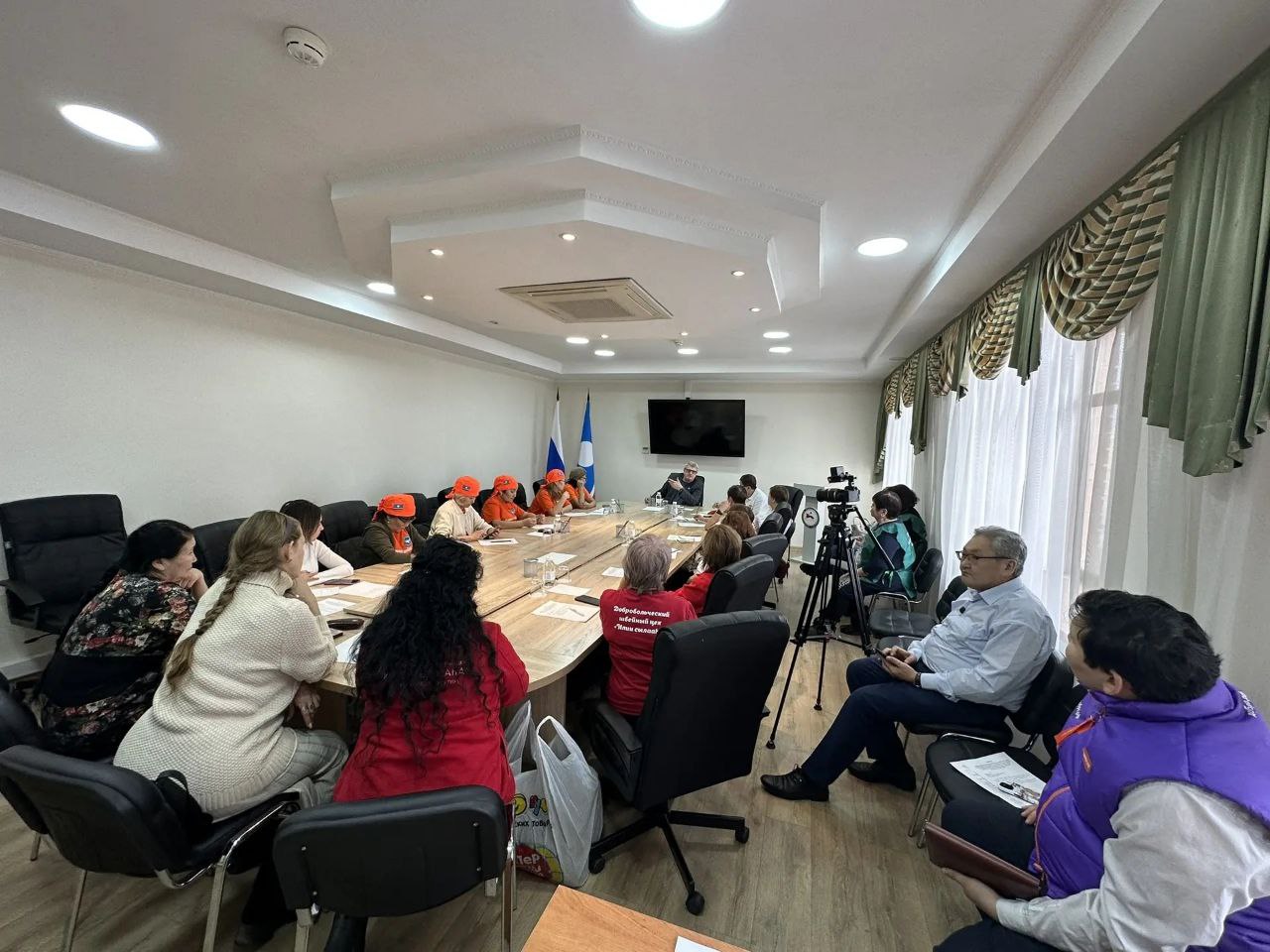 Международный женский день – это не просто праздник, а символ весны, надежды и тепла Международный женский день – это не просто праздник, а символ весны, надежды и тепла